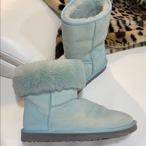 Tiffany blue uggs